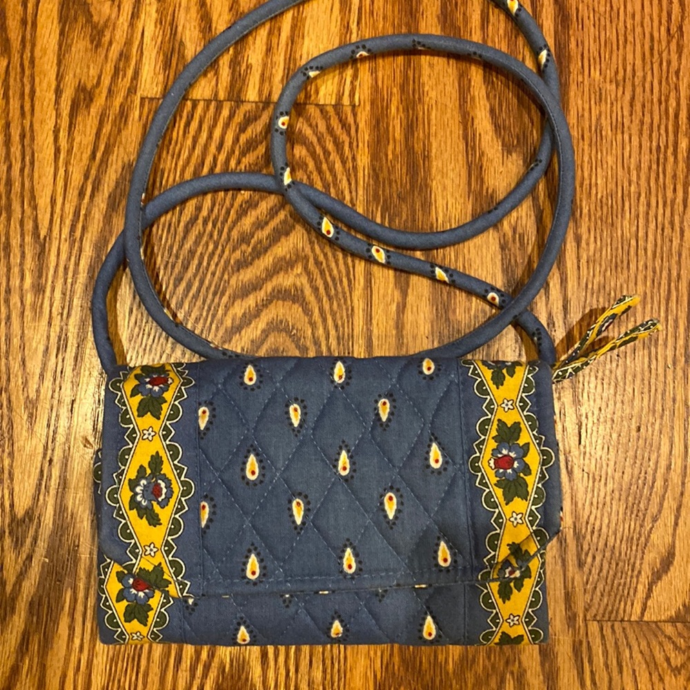NWOT! Vera Bradley Wallet With Strap Crossbody Purse Organizer NEW! Blue Yellow